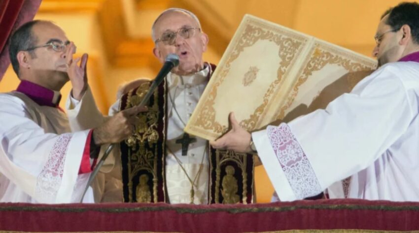 Homenaje al papa francisco tras su muerte