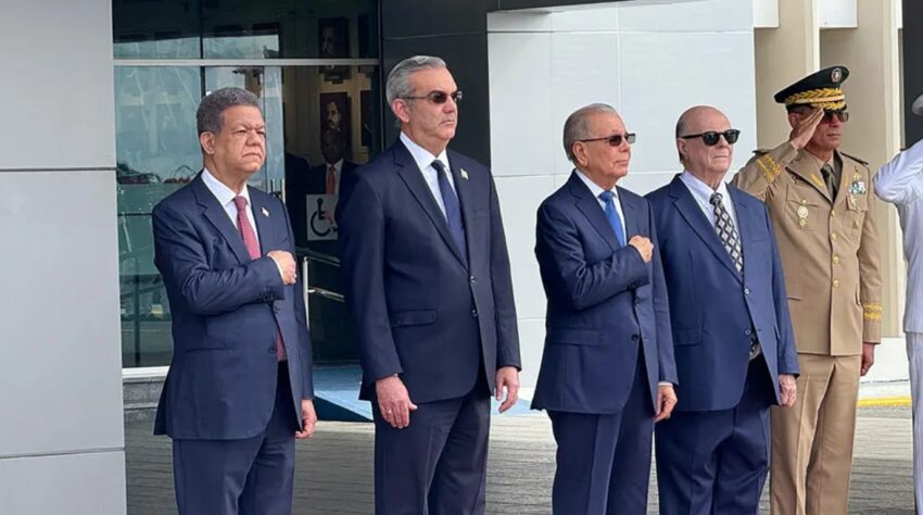 Abinader y expresidentes acuerdan política