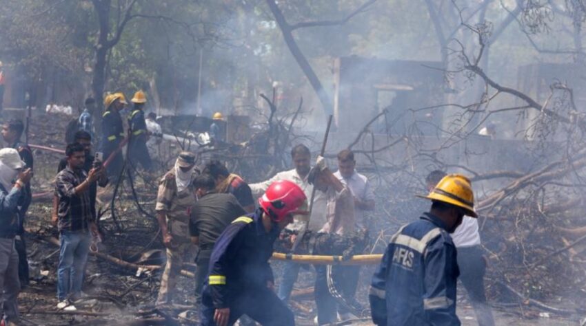 Avión de Air India realiza aterrizaje de emergencia