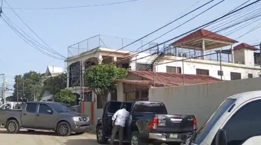 DNCD y Ministerio Público allanan viviendas de bananeros