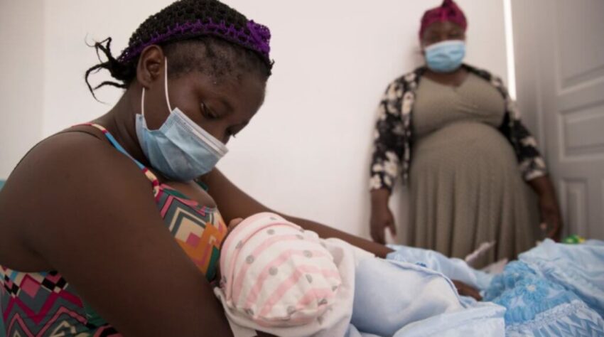 Parturientas haitianas llegan en estado crítico a hospitales