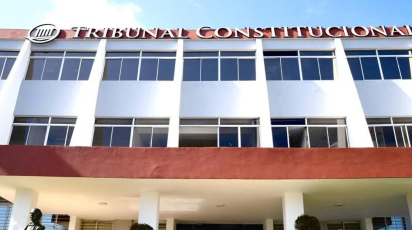 Tribunal Constitucional veta reelección para el 2028