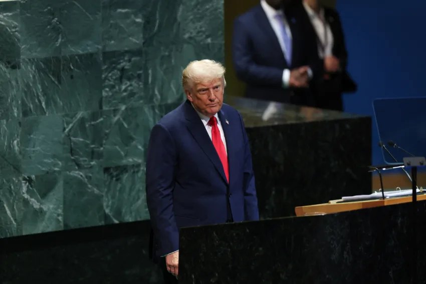 Trump Ordena Submarinos Nucleares Frente a Rusia